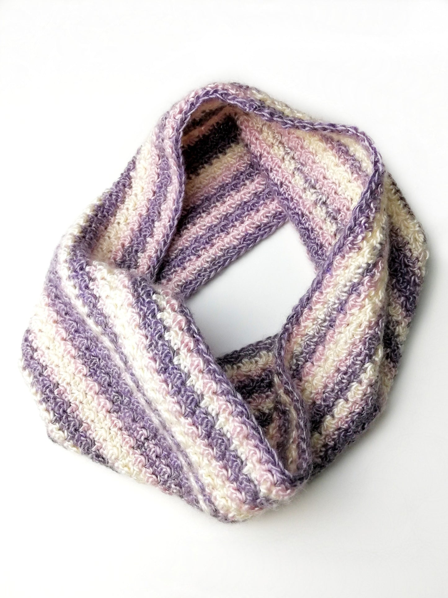 Crochet cowl Melissa