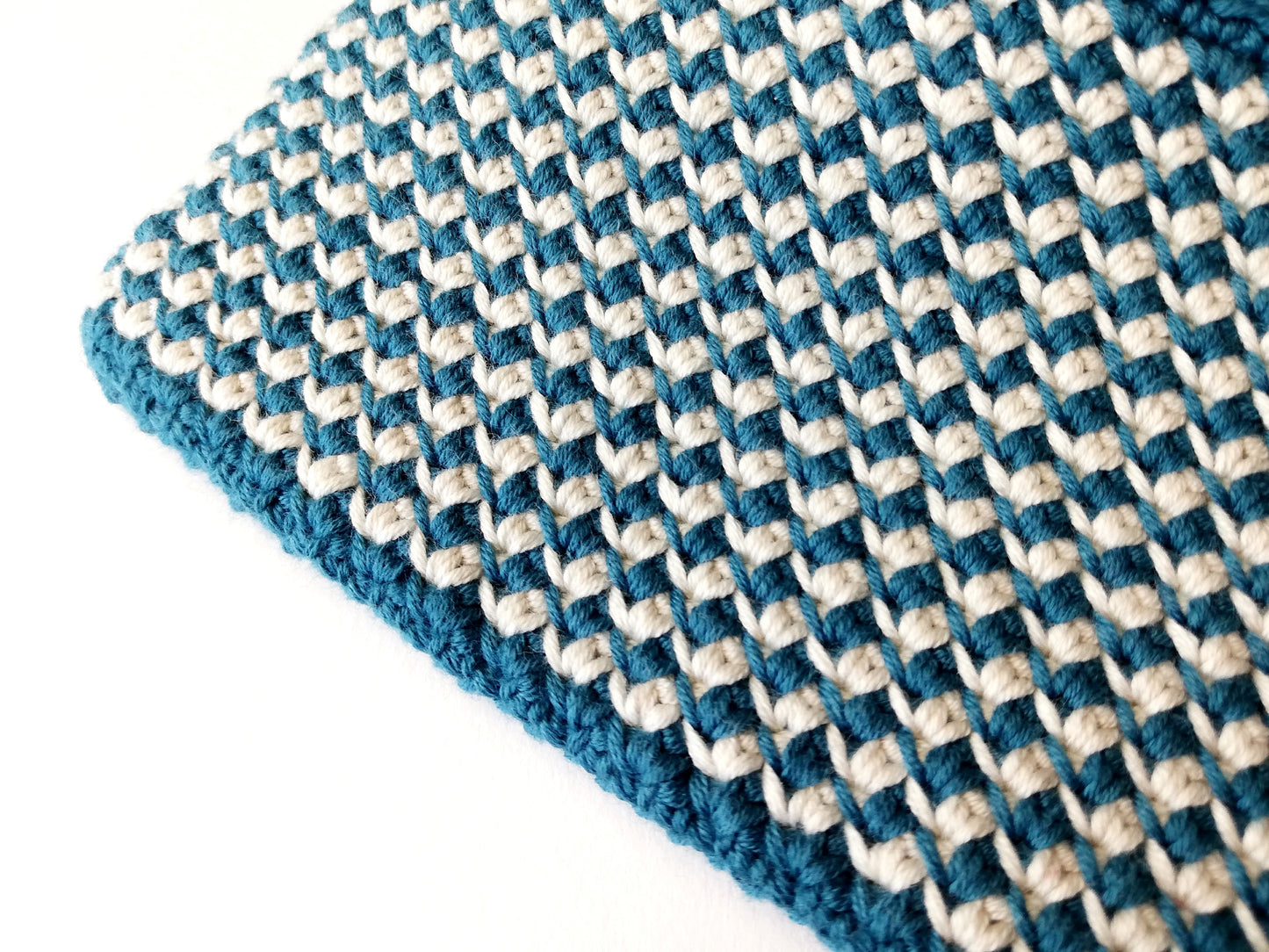 Crochet zipper pouch for sunglasses Caroline