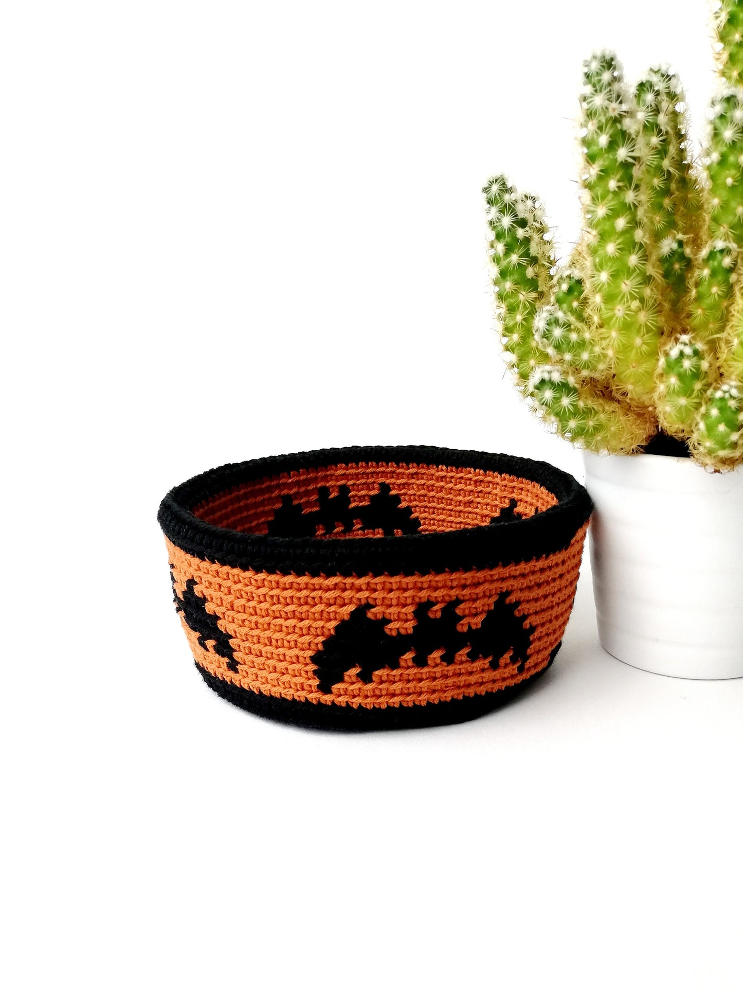 Spooky Halloween basket with bats
