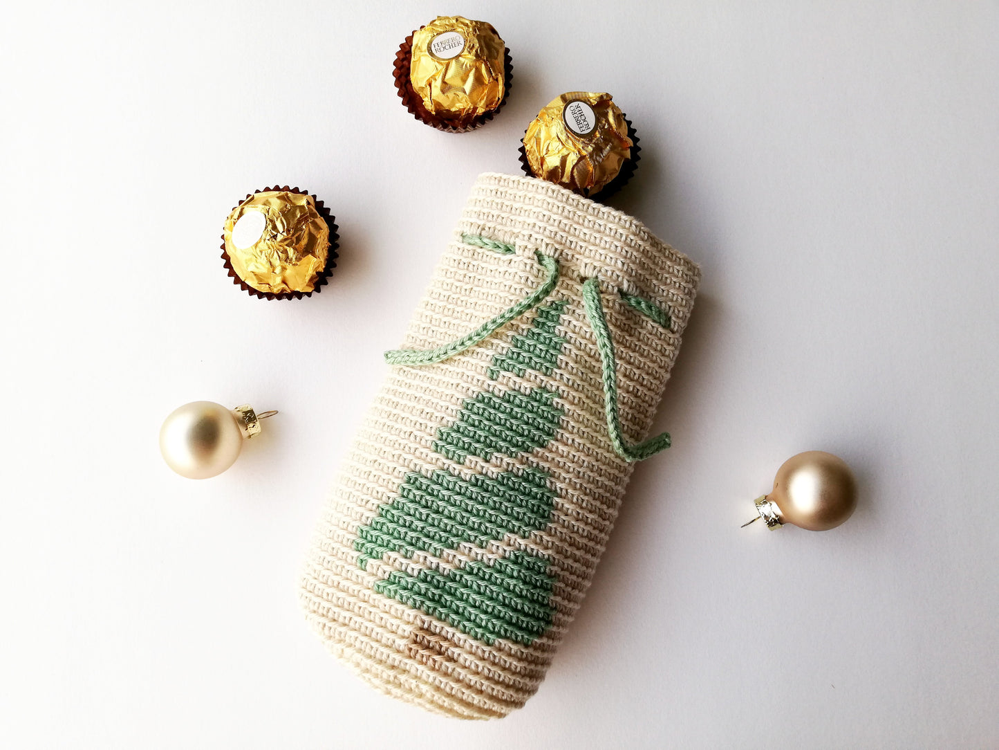 Tapestry crochet bag Christmas tree