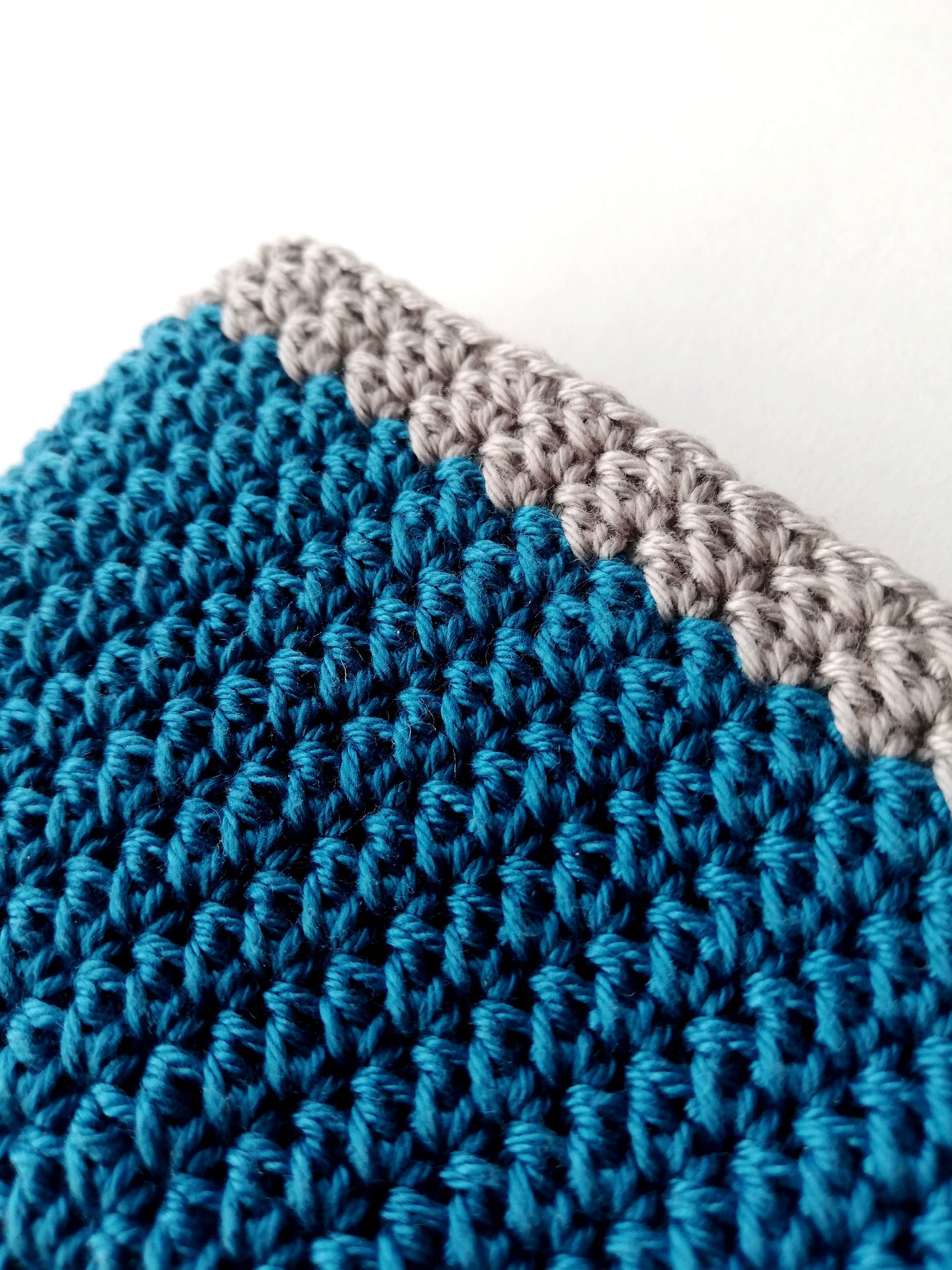 Monedero con zipper en crochet Suzette