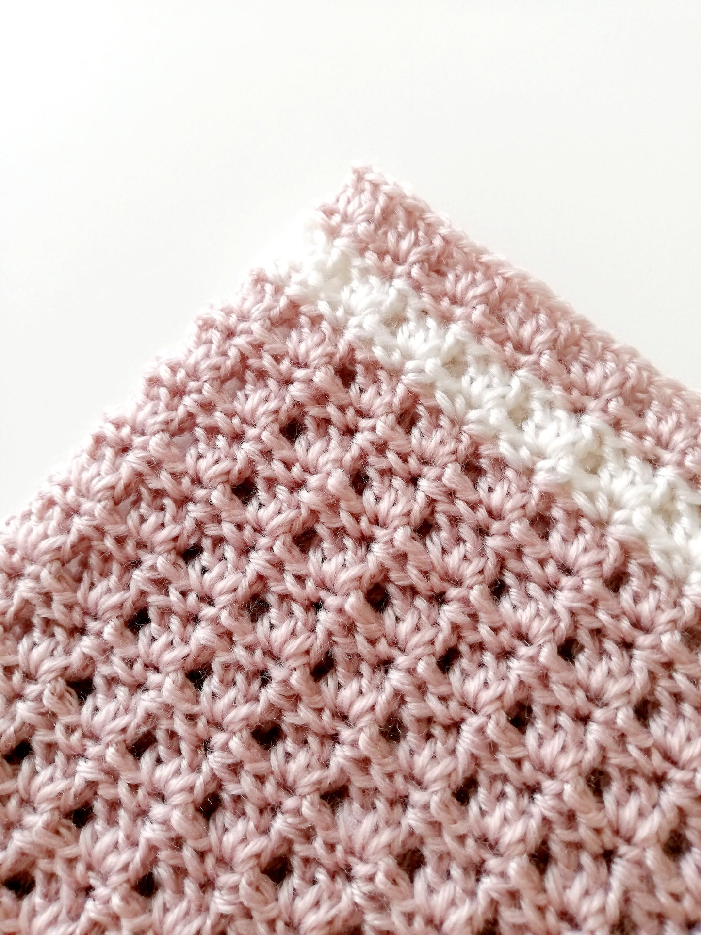 Crochet cowl Primrose