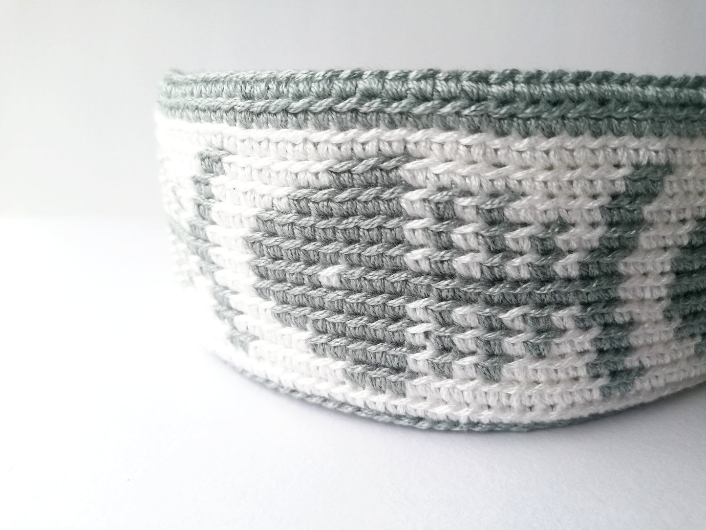 Tapestry crochet basket with fish bones