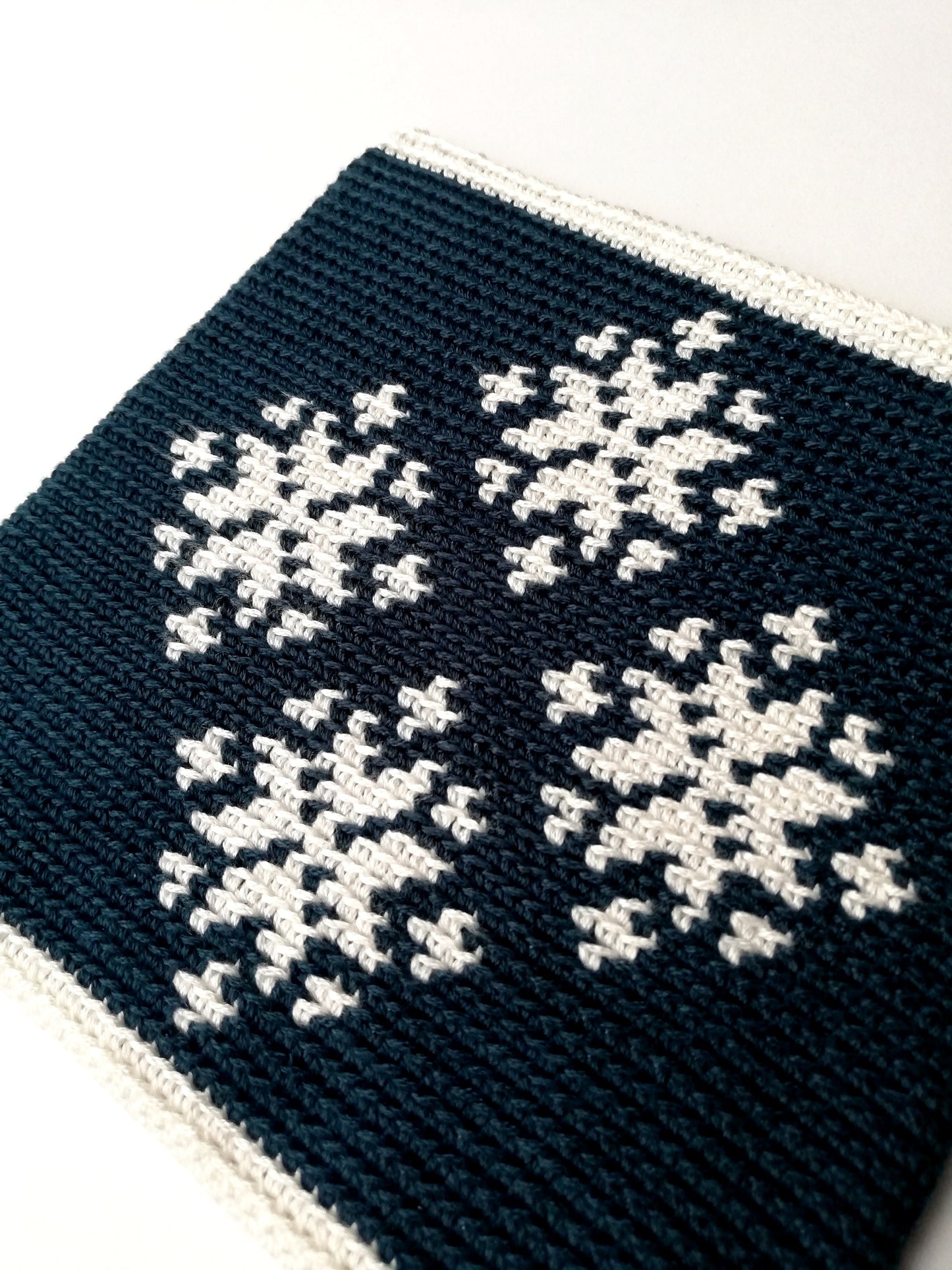 Potholder with Christmas ornaments