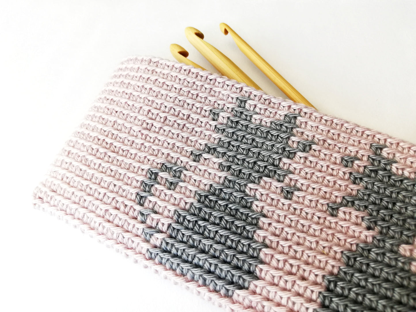 Tapestry crochet zipper pouch with cats