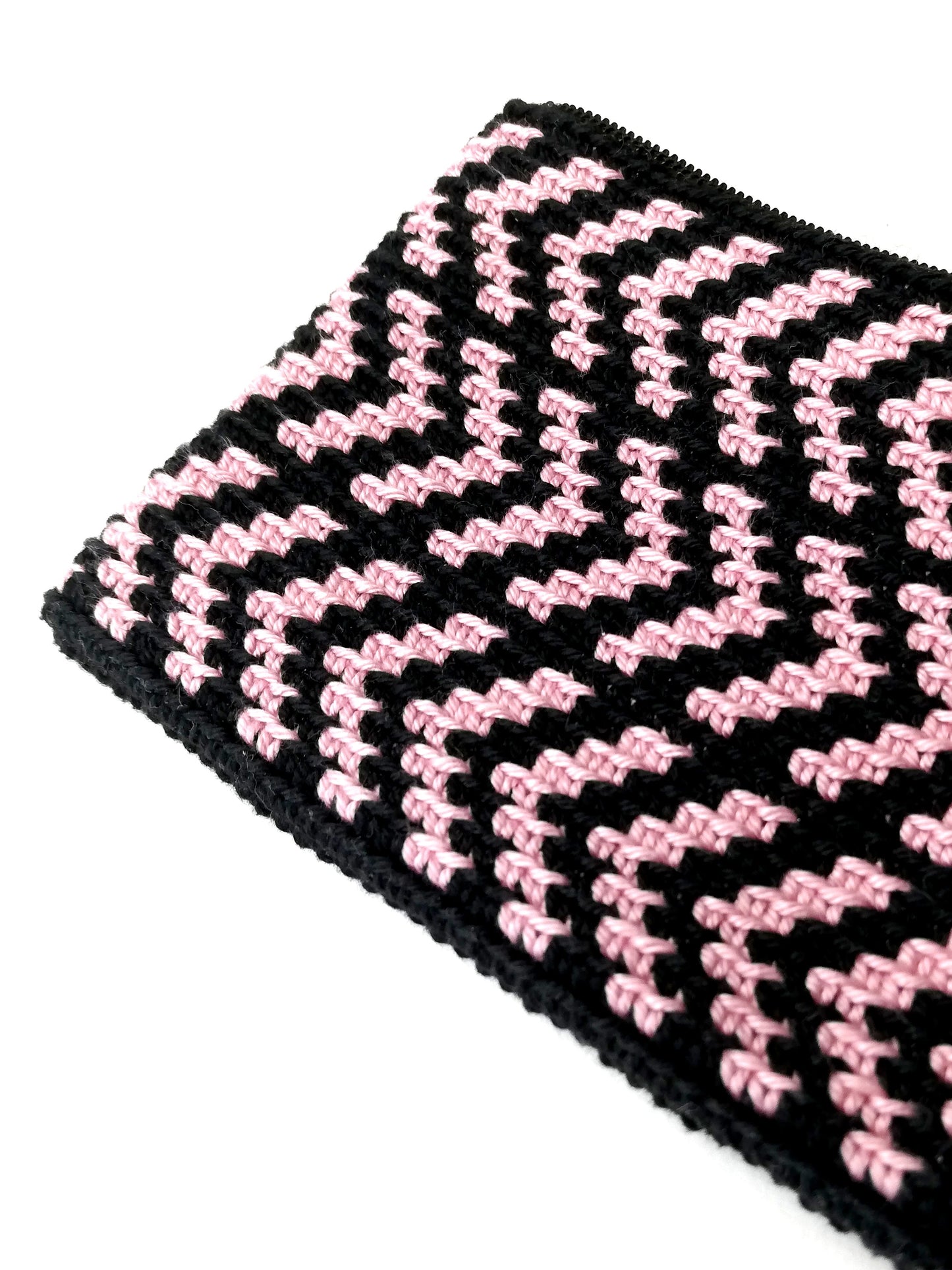 Tapestry crochet zipper pouch Allison