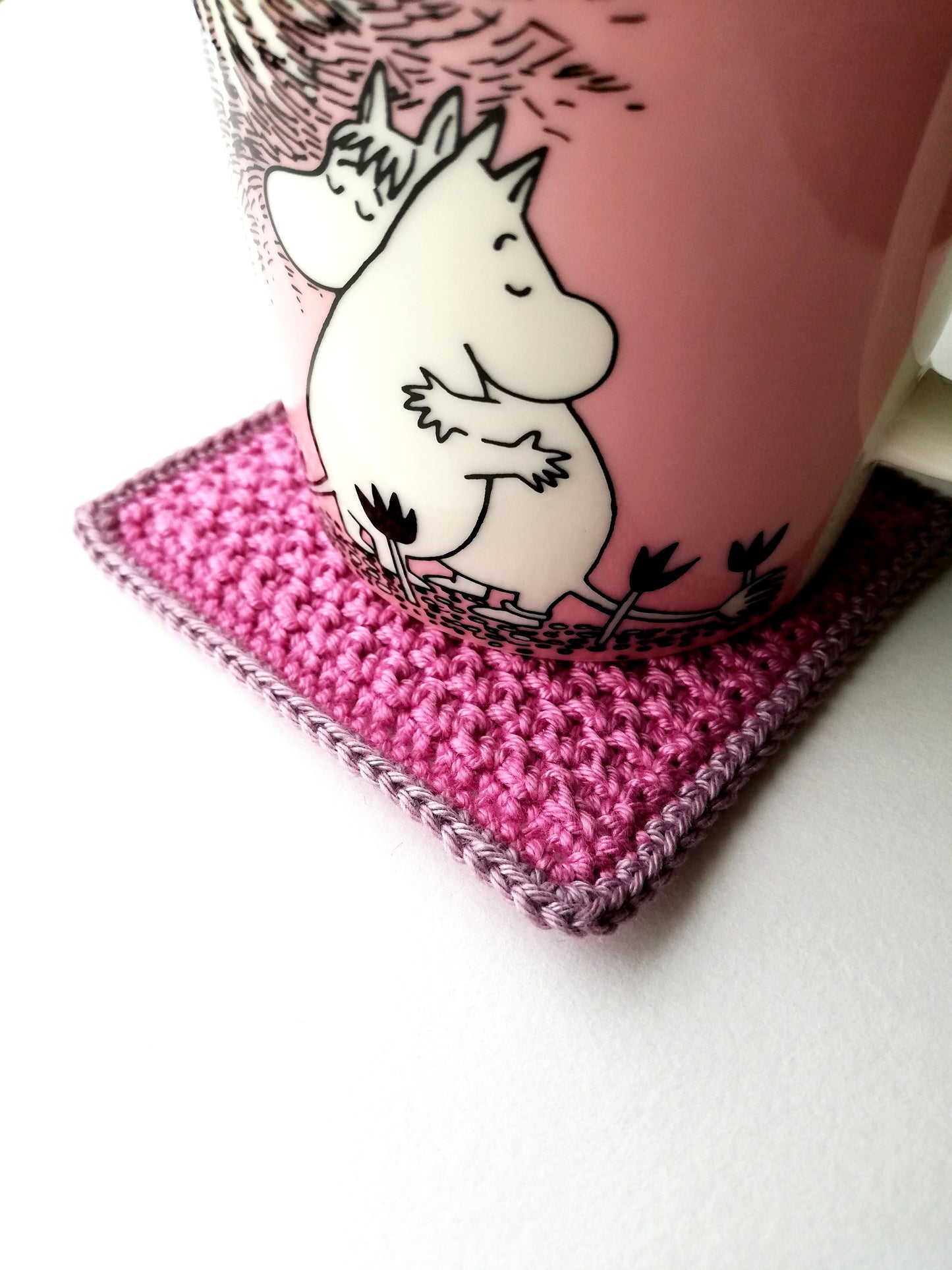 Crochet coaster Raspberry