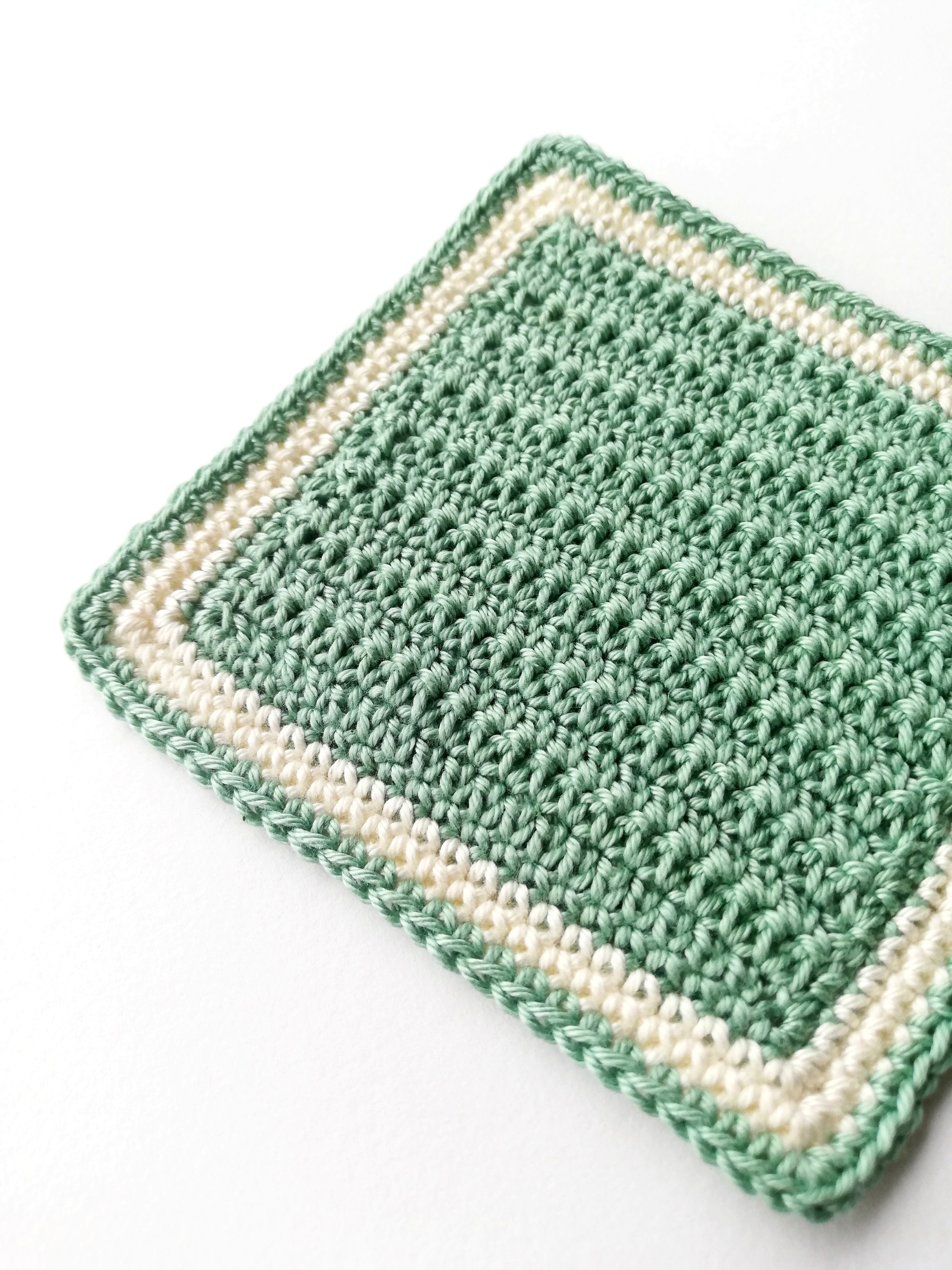 Extended single crochet coaster – Nordic Hook