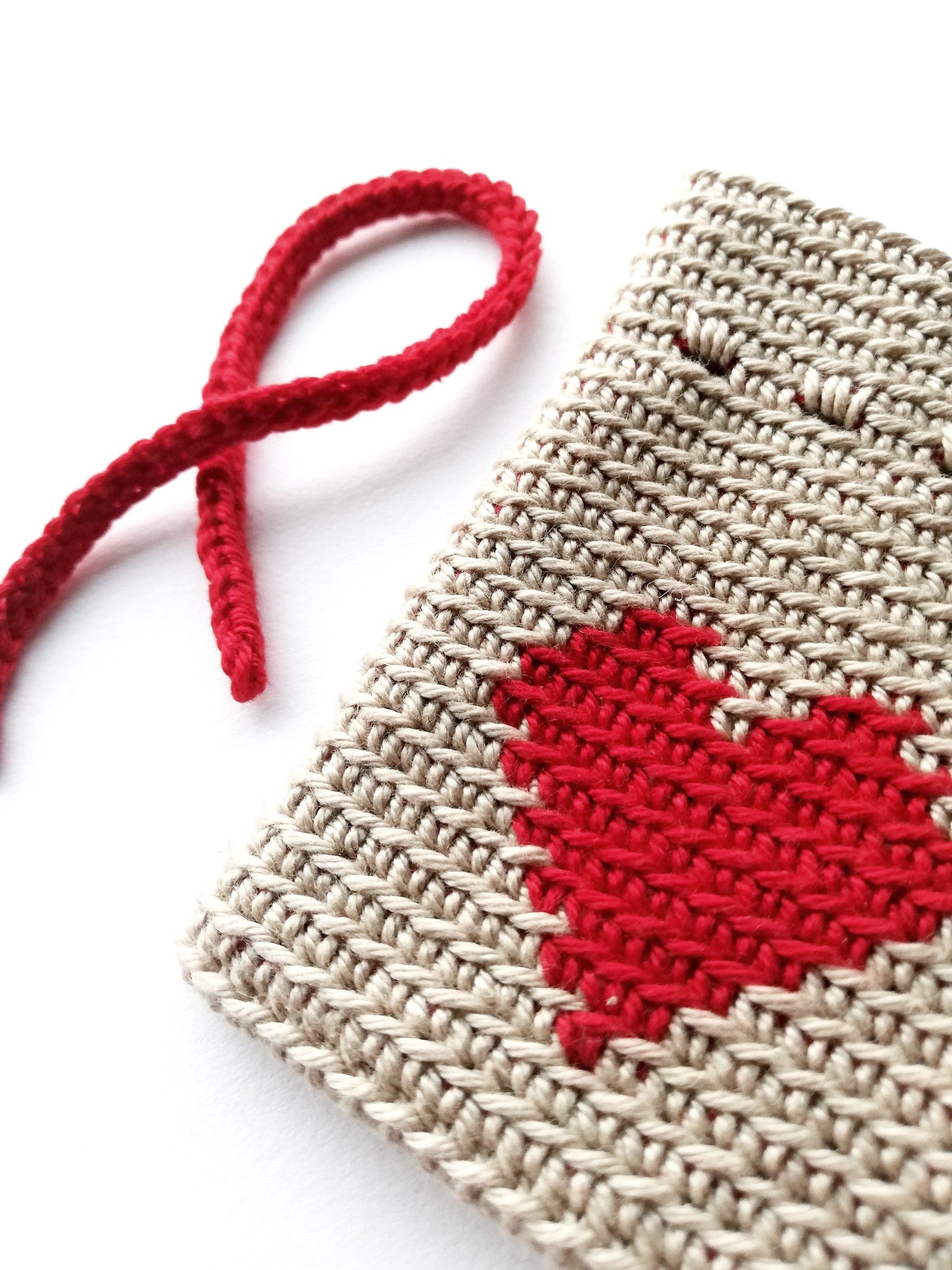 Mini bolsita en crochet tapestry Corazón
