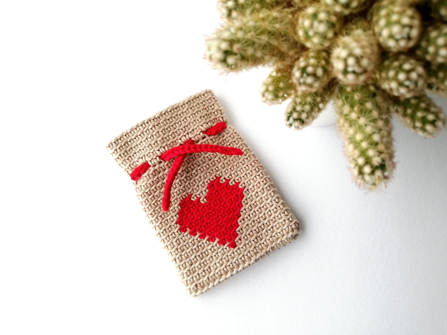 Mini bolsita en crochet tapestry Corazón