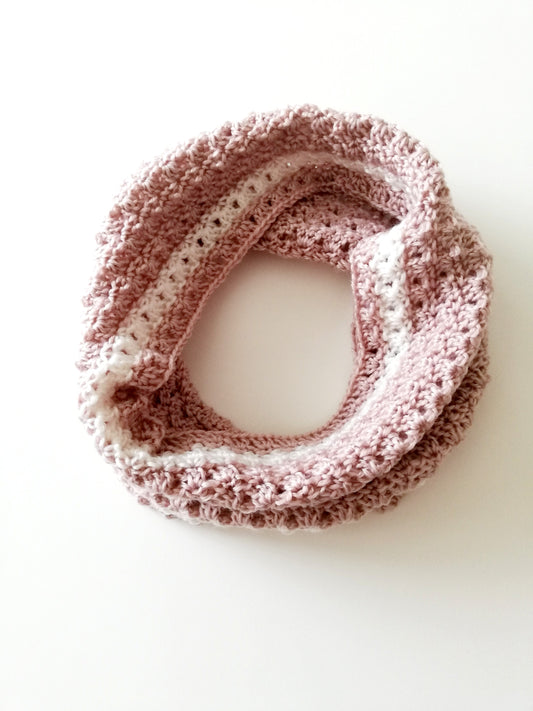 Crochet cowl Primrose