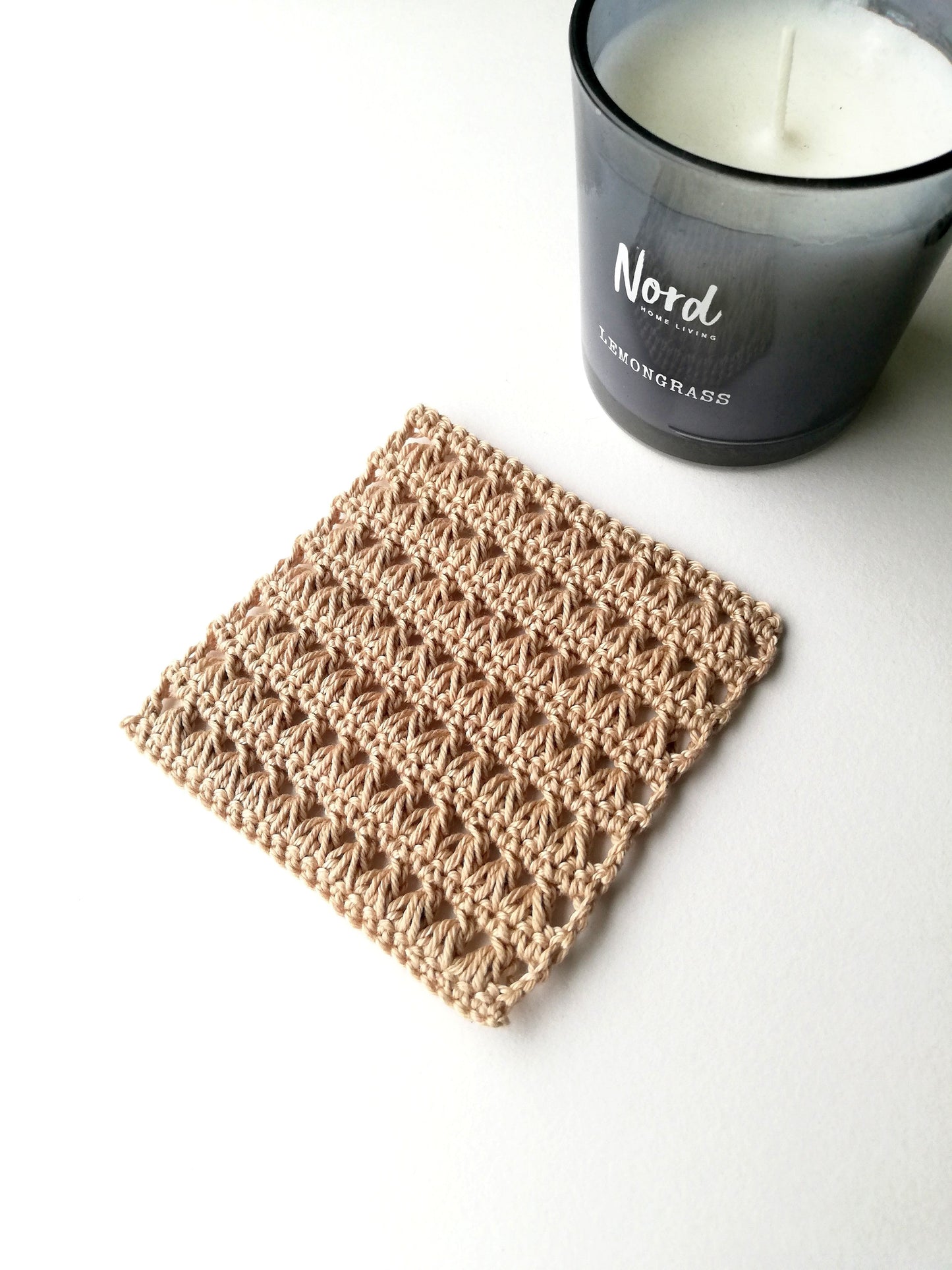 Posavasos en punto tríada