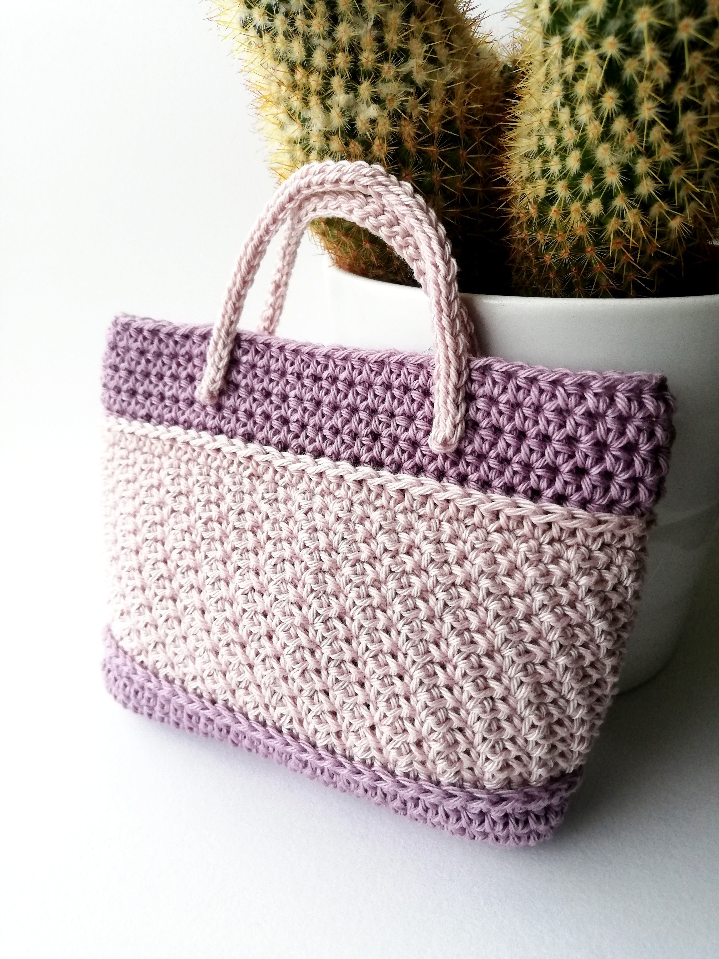 Mini bolsita de crochet en punto ara a Jaqueline Nordic Hook