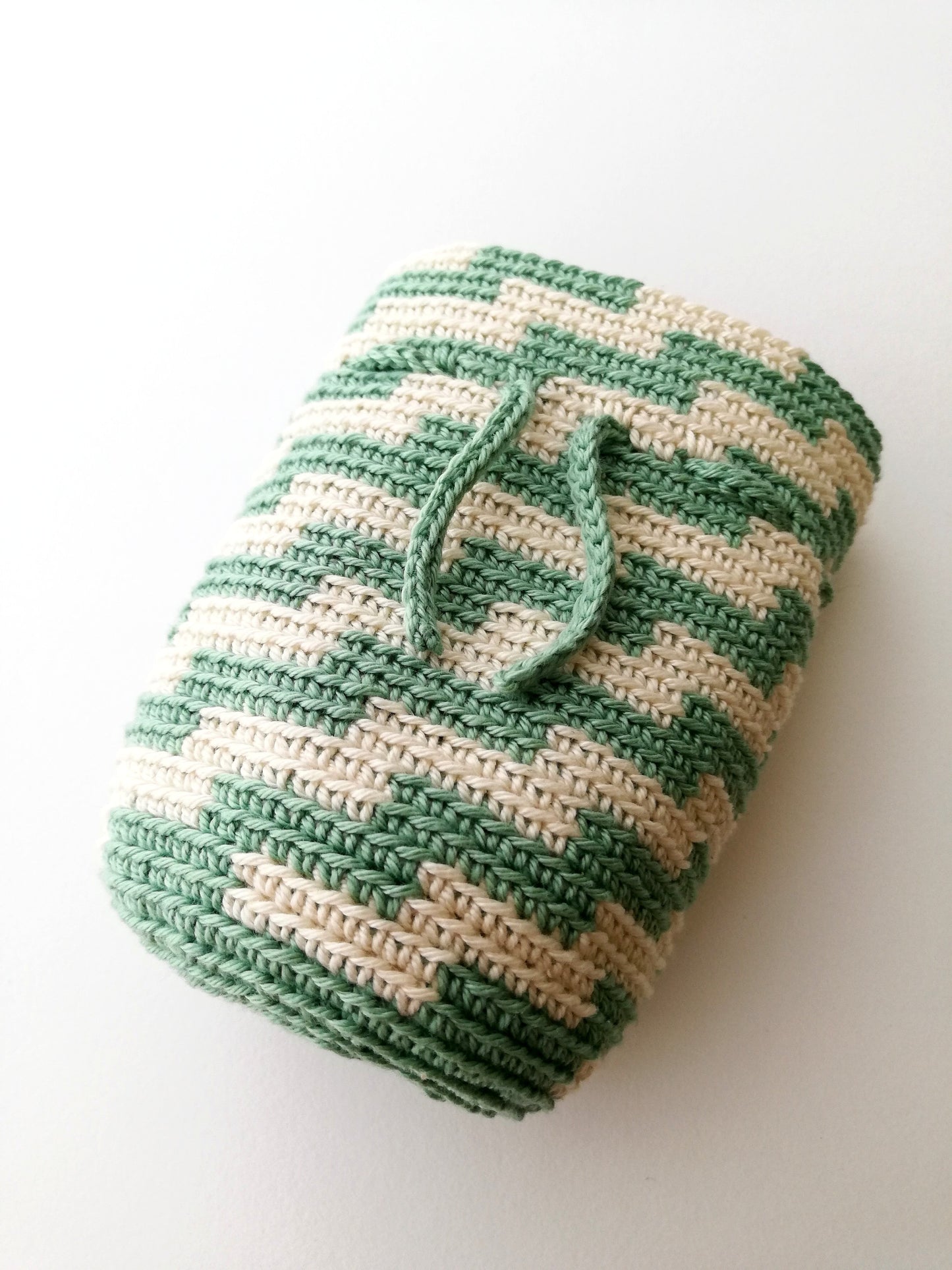 Saquito con peldaños en crochet